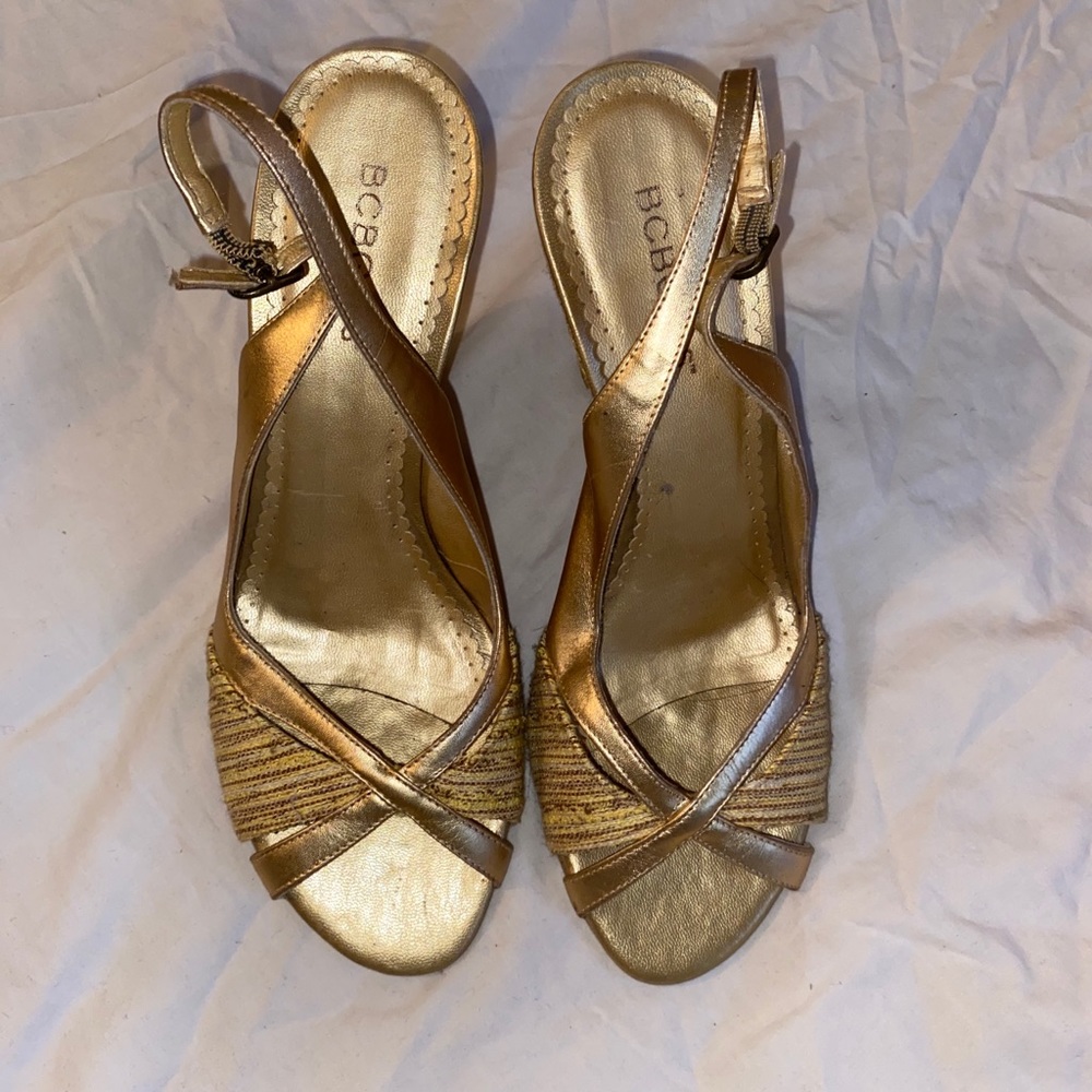 BCBG Women’s wedge shoes